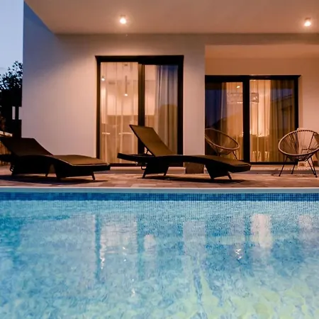 Luxury Metramaris1 فيلة