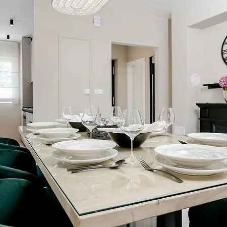 فيلة Luxury Metramaris1 مالينسكا