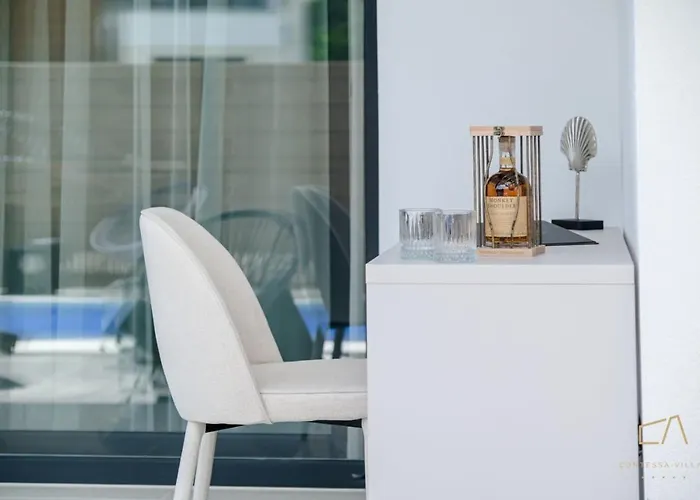 Luxury Metramaris1 *