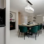 Luxury Metramaris1 فيلة مالينسكا