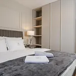 Luxury Metramaris1 فيلة *